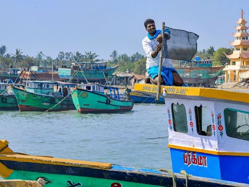 Sri Lanka Navy arrests four Indian fishermen and seizes trawler for poaching