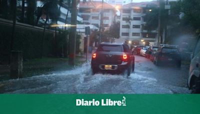 Lluvias continuarán la noche de este sábado en varios puntos del país