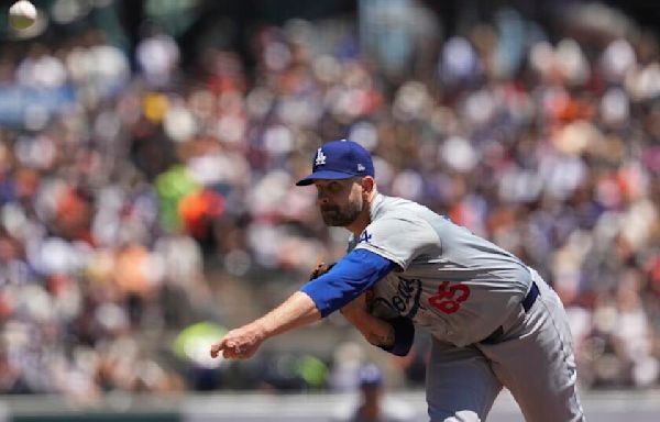 James Paxton gives up 12 hits and nine runs in Dodgers' blowout loss to Giants