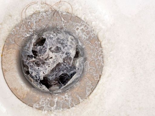 Ditch vinegar and baking soda to unblock drains for plumber’s better natural tip