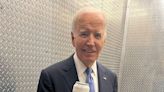 Biden se burla de las acusaciones de dopaje de Trump y avisa: "Estoy bastante animado"