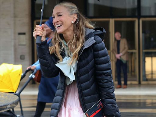 Sarah Jessica Parker Spotted in Stylish Look While Filming “And Just Like That...” Season 3