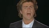 “Careless Whisper”, la gran balada de los 80 cumple 40 años: la historia de amor a “tres puntas” que George Michael volvió inmortal
