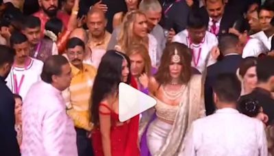 From John Kerry to the Kardashians, How Ambani Family Members Welcomed Guests from Abroad | WATCH Full Video - News18