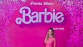 Recopila "Barbie The World Tour" atuendos que usó Margot Robbie