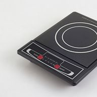 These cooktops are designed to be used on a countertop or table, and can be easily moved and stored when not in use. They are typically smaller than built-in cooktops, and may have fewer burners and power levels. Portable induction cooktops are popular among apartment dwellers, college students, and anyone who wants the convenience of an induction cooktop without the expense and hassle of installing a built-in model.