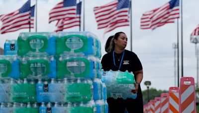 Miserable heat threatens millions of Texans who remain without power in the wake of storm Beryl