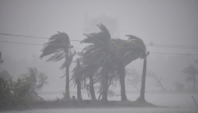 Cyclone Lashes India, Bangladesh, Killing at Least 16, Cutting Power to Millions