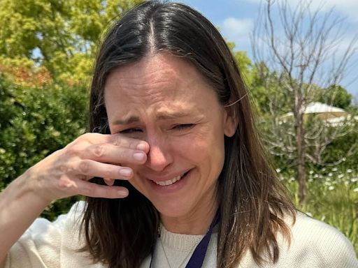 Jennifer Garner spent weeks constantly weeping uncontrollably