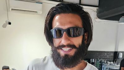 Ranveer Singh to gain 15 kgs for his next project, writer Shobhaa De shares pic