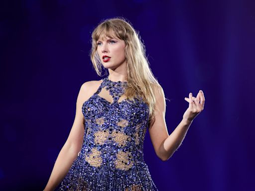 Taylor Swift ‘completely in shock’ after 3 kids fatally stabbed at dance class