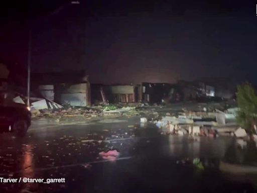 Oklahoma tornadoes: At least 4 killed, governor issues state of emergency