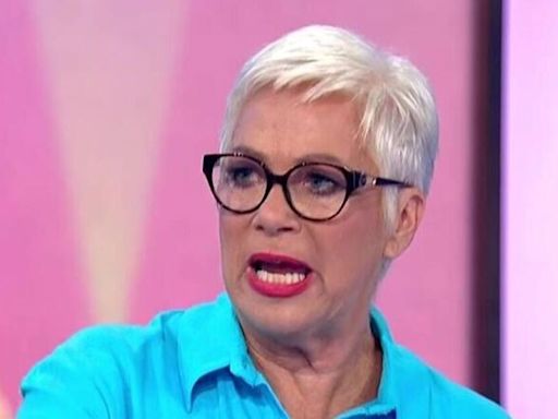 Loose Women's Denise Welch causes a stir with long blonde hair transformation