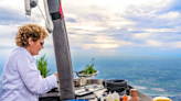 El primer restaurante de globos aerostáticos del mundo, con comida gourmet en las nubes: ¿cuánto cuesta?