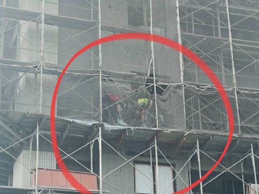 命大！彰化女工人從工地9樓墜落 幸好摔在3樓鐵板受輕傷