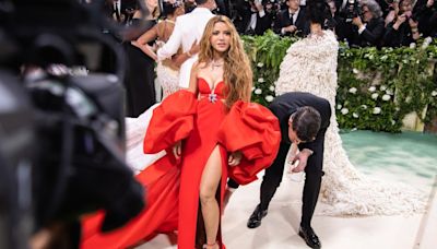 An Exclusive Look at Shakira’s Carolina Herrera Met Gala Dress