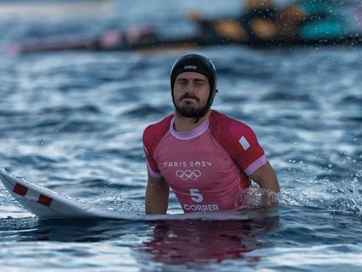 Se suspendió prueba de surf de Alonso Correa en Juegos Olímpicos: el motivo por el que no competirá en París 2024
