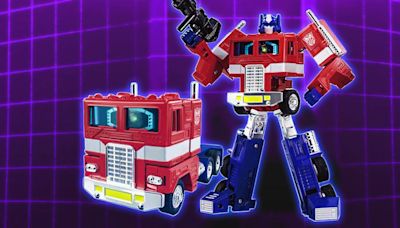 Transformers Designer Reveals the Truth Behind Missing Link Optimus Prime Figure