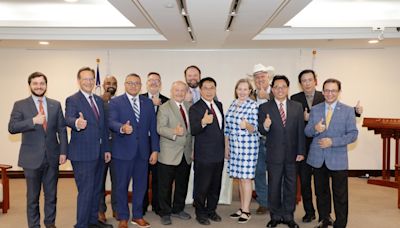 美國中西部政治領袖訪拜會黃偉哲 盼與台南建立教育與文化交流