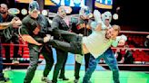 Gigantes de San Francisco conviven personajes de lucha libre mexicana