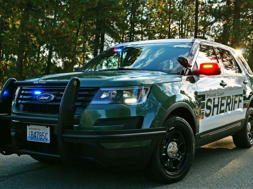 Fleeing suspect crashes into car in Spokane Valley, causing injuries | FOX 28 Spokane
