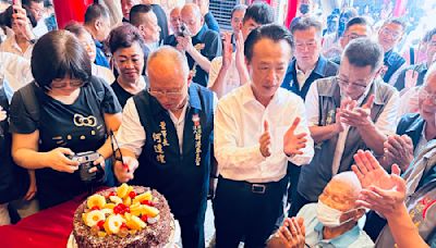 中秋大團圓！新港奉天宮媽祖契子女們返宮團拜 共享平安餐