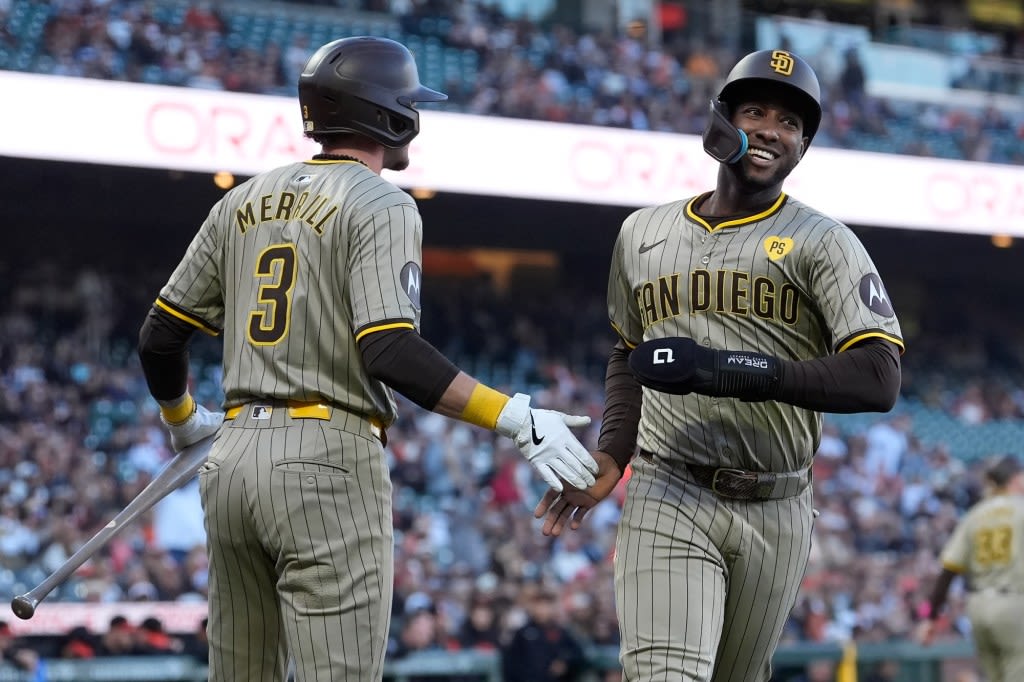 Padres Daily: Division in sight; starting to get right; Solano rakes; Merrill double take