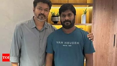 'Maharaja' Director Nithilan Saminathan meets Thalapathy Vijay; deets inside | Tamil Movie News - Times of India