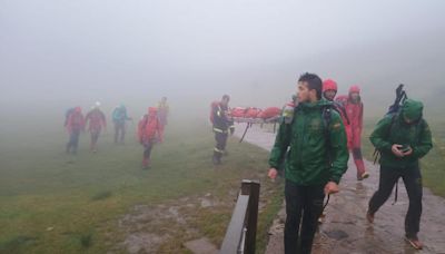 Rescate entre la niebla