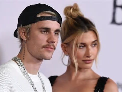 Justin Bieber llora en medio de rumores de ruptura con Hailey y ella reacciona