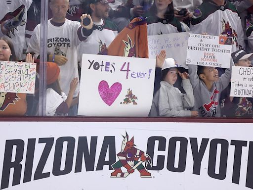 Arizona Coyotes fans chant 3 words to express their feelings about the team's move to Salt Lake City