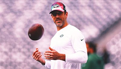 Jets QB Aaron Rodgers looks as though 'he never missed any time'