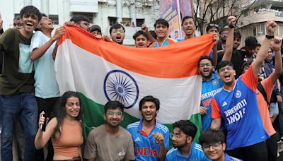 Mumbai's Memorable Fan Party For Team India