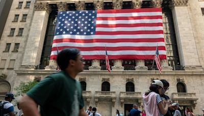 Wall Street clôture en pleine forme, nouveaux records avant l'inflation