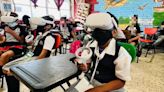 Profesor mexicano se apoya en Oculust Quest 2 y el Metaverso para sus clases