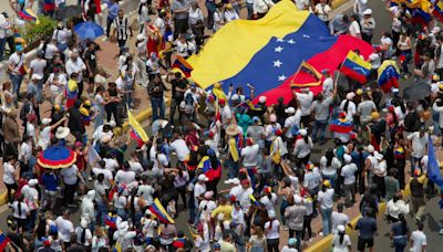 Venezuelans rally to support opposition after disputed vote