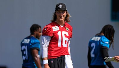 Does Sports Illustrated Think Trevor Lawrence or Jordan Love Should Be Paid More?