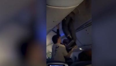 Treinta heridos por las turbulencias en un avión de Air Europa: un pasajero acabó en el compartimento de maletas