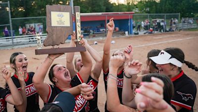 Edgewood softball set for rematch with Lowry, No. 4 Tri-West Regional stats, storylines