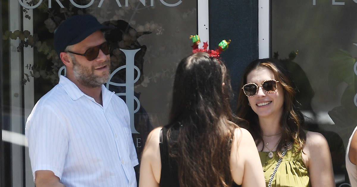Seth Rogen Seen at Ariana Madix, Katie Maloney's Sandwich Shop