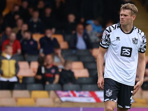 Grimsby Town sign Lewis Cass from Port Vale