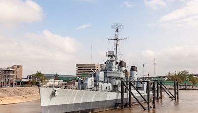 Historic Navy ship USS KIDD on its way to Houma for repairs, restoration