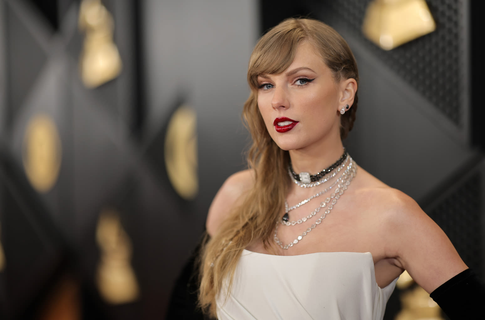 Taylor Swift’s Feud With Scooter Braun Over Her Masters to Be Examined in New Documentary