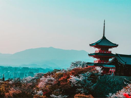 京都地鐵車廂廣告被嫌「太色」 網評：物化女性！