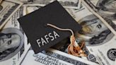 ¿Vas a aplicar para FAFSA, la ayuda federal para estudiantes? Aquí ve cómo