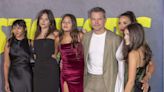 Sur le tapis rouge, Matt Damon entouré de ses quatre filles et de son épouse Luciana