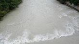 La CHE avisa de aumentos de caudal en barrancos y ríos por fuertes trombas de agua