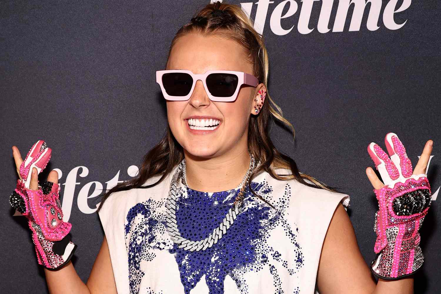 JoJo Siwa Wears Bedazzled ‘Karma’s a Bitch’ Shirt on 'Dance Moms: The Reunion' Carpet: See Her Bold Look!