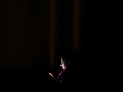 Ukraine's stressed mobile providers prepare for more and longer power cuts