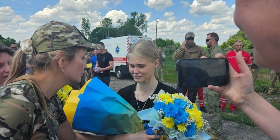 Ukraine returns home Mariupol policewoman kept in captivity for more than 2 years